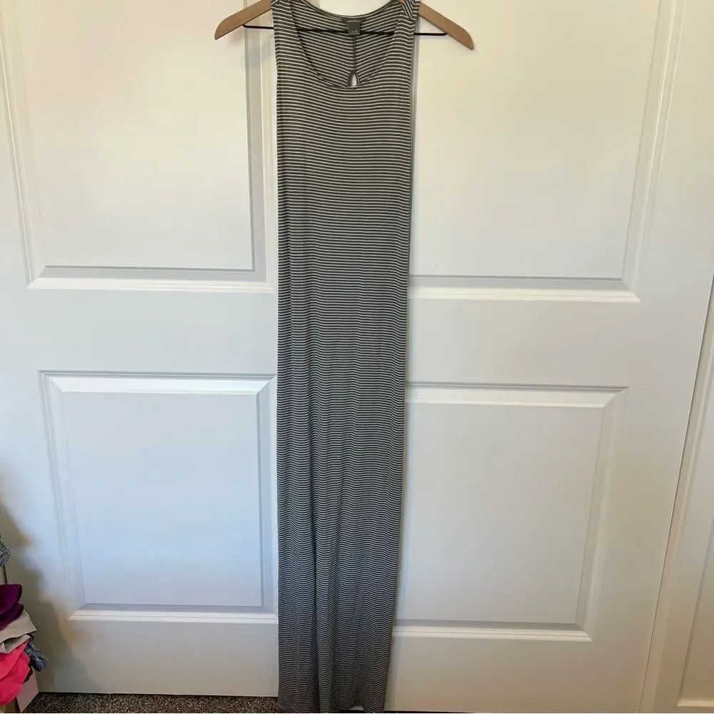 Eddie Bauer sleeveless striped maxi dress in Green / White | Size S